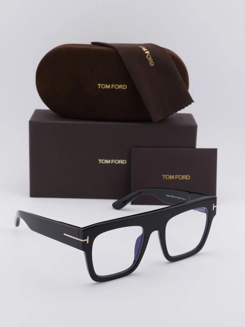 Tom Ford model ft0847